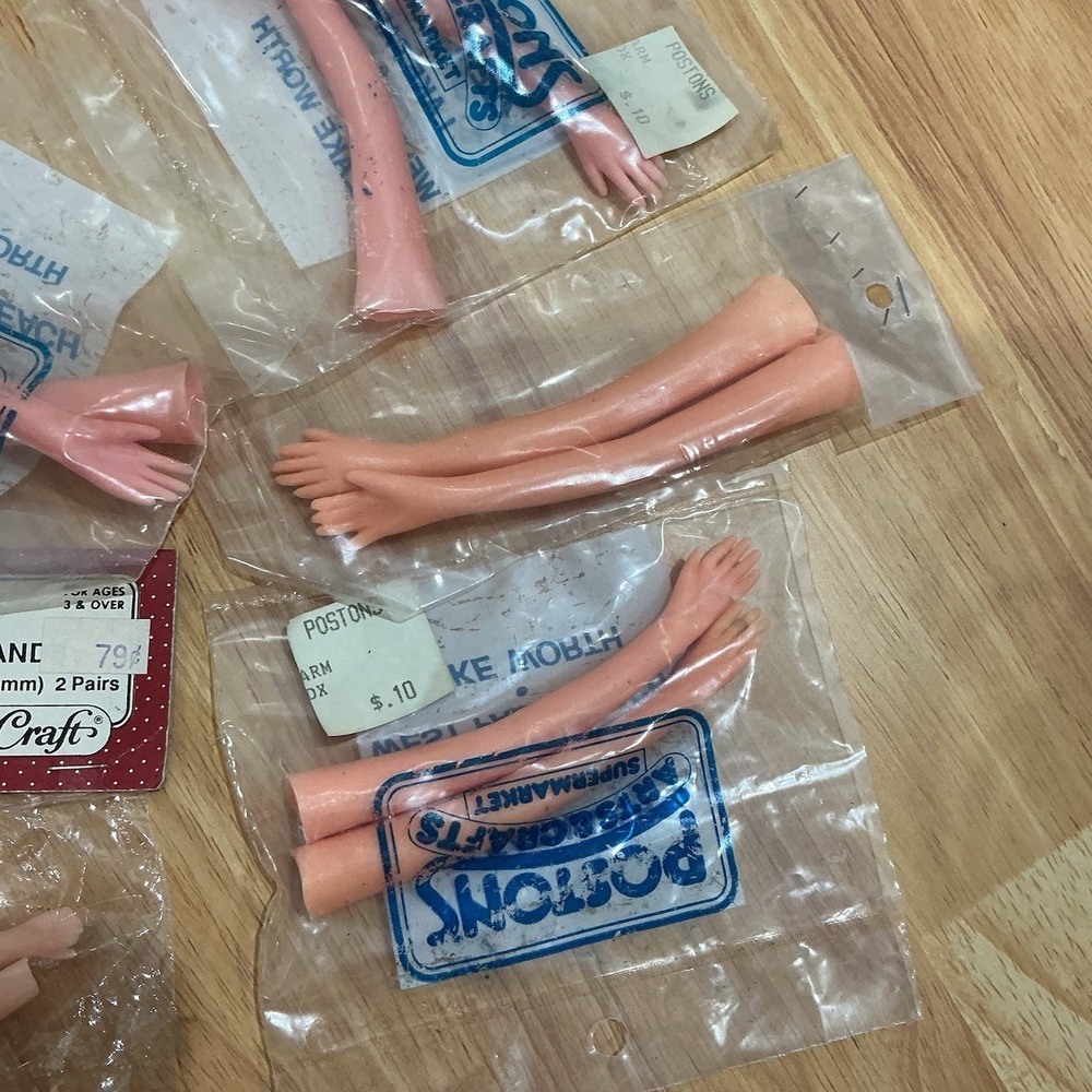 Lot Of Doll Parts, Arms And Hands, Most New In Package 10+ Pieces - Picture 2 of 7